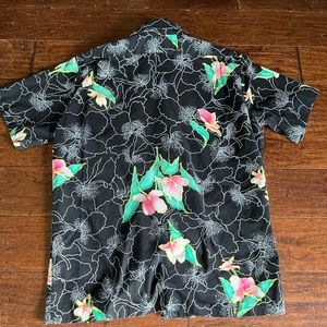Hilo Hattie vintage Hawaiian shirt Dead stock. Large.